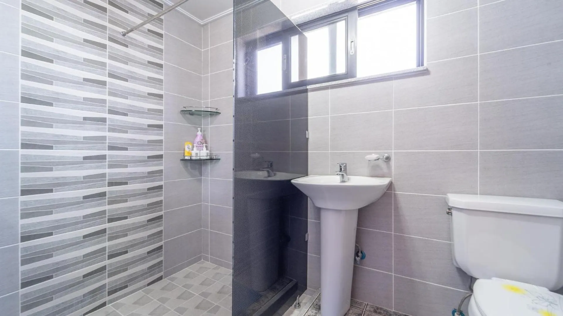 Jeju Tunanghouse Pension Guest house